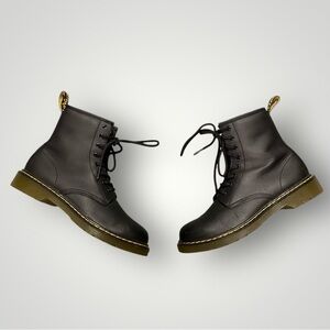 Dr. Martens 1460 Youth Lace Up Fashion Boot (Big Kid) Sz‎ 6